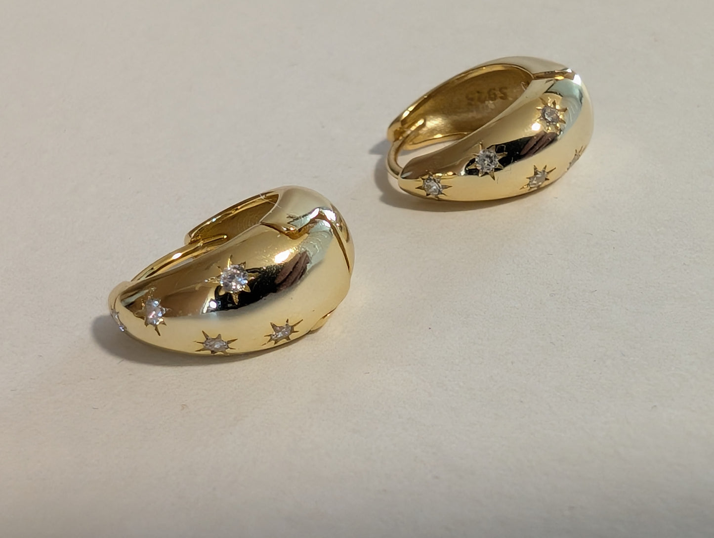 'Isla' 18k Gold hoops